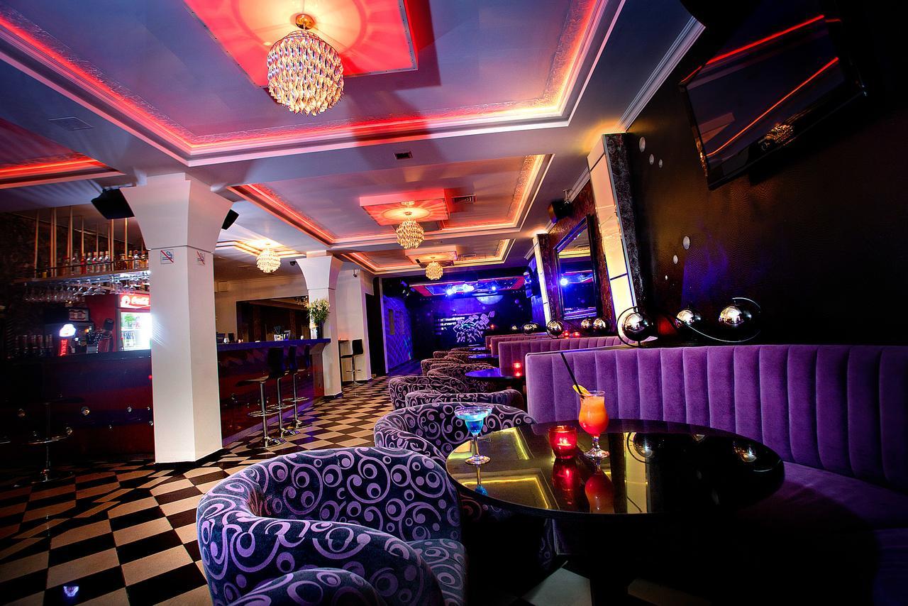 Hotel Restauracja Teczowa Luban Bagian luar foto