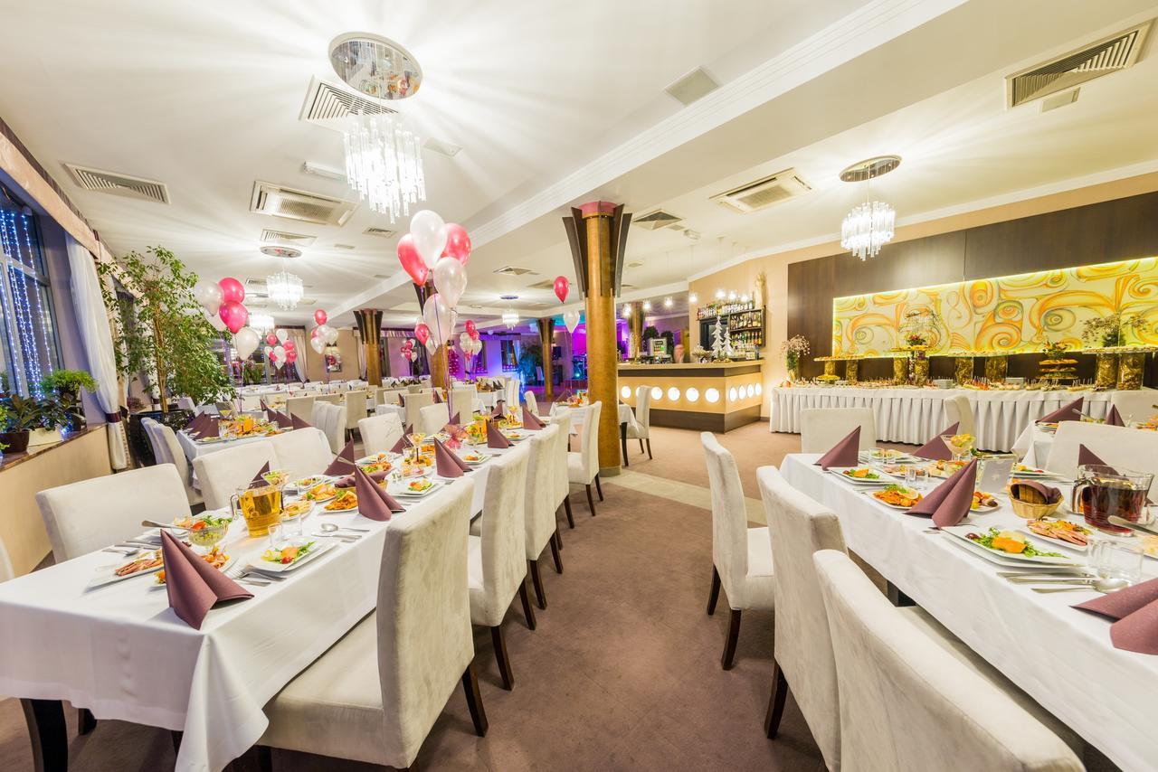 Hotel Restauracja Teczowa Luban Bagian luar foto